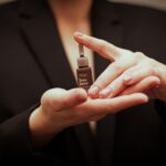 Henna na siwe włosy: moje doświadczenia z dwuetapowym farbowaniem ziółkami